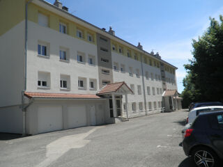  Appartement à louer 4 pièces 74 m²