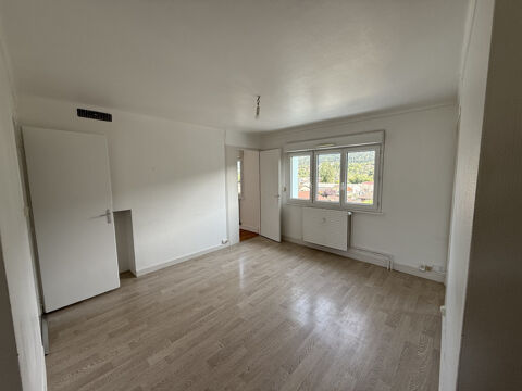  Appartement � louer 5 pi�ces 64 m�