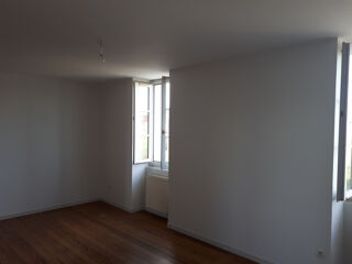  Appartement à louer 3 pièces 63 m²
