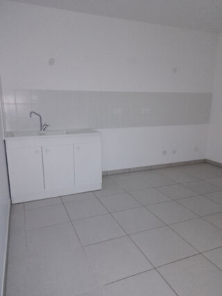  Appartement à louer 3 pièces 64 m²