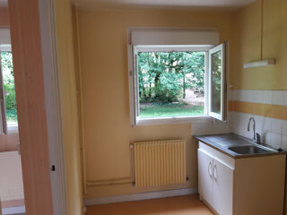  Appartement à louer 4 pièces 57 m²