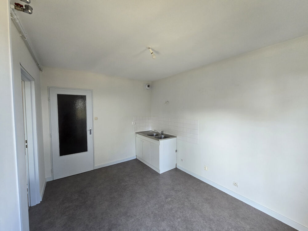 Location Appartement APPARTEMENT - T4 -  80 M2 St paul de varax
