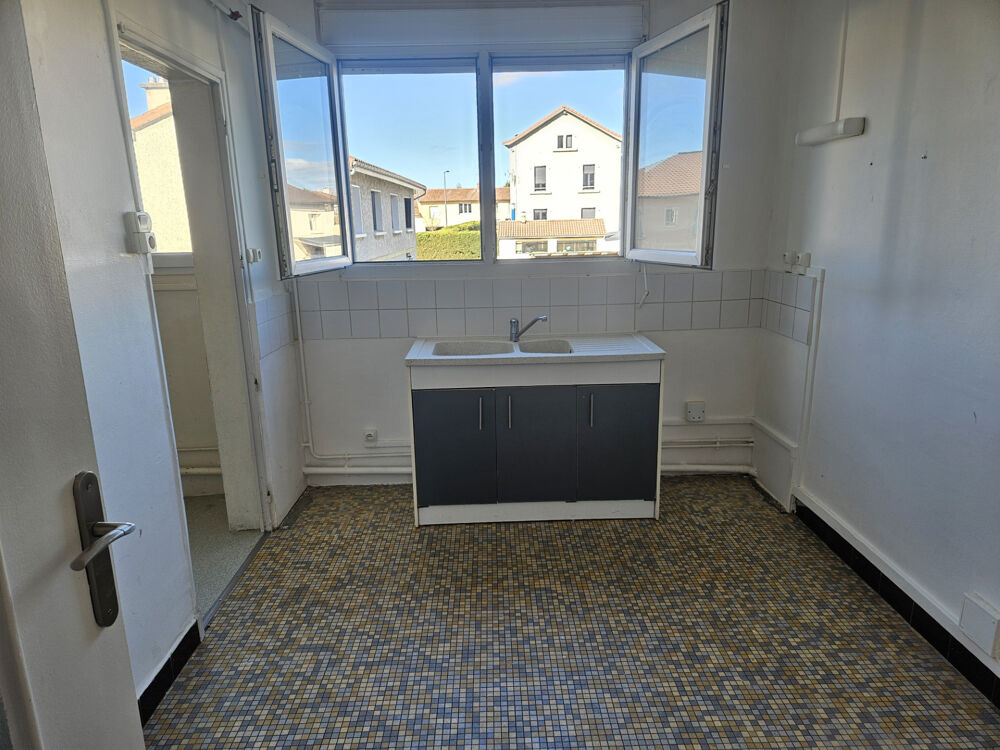 Location Appartement Appartement - 3 pièces - 59m2 Replonges