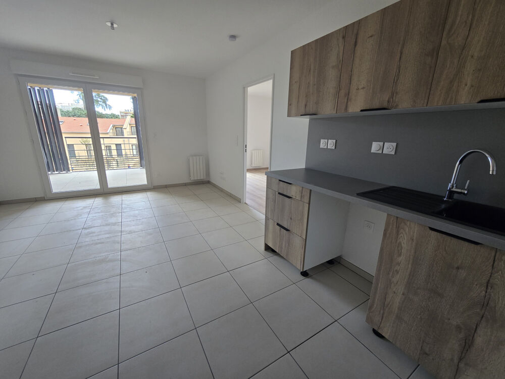 Location Appartement À LOUER   T2 NEUF DE 42 m2   RILLIEUX-LA-PAPE Rillieux la pape