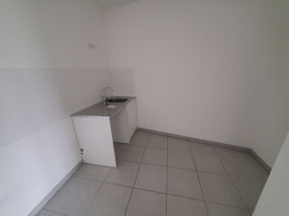  Appartement � louer 4 pi�ces 87 m� Rillieux la pape