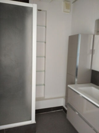  Appartement à louer 4 pièces 74 m²