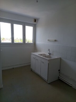  Appartement à louer 3 pièces 68 m²