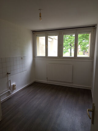 Location Appartement Appartement - 88 m2 - 5 pièces Ambronay
