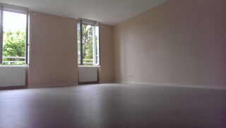 Location Appartement Appartement - T2 - 61m2 - HAUTECOURT-ROMANECHE Hautecourt romaneche