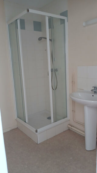  Appartement à louer 3 pièces 62 m²