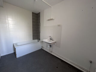  Appartement à louer 3 pièces 69 m²