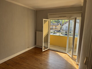  Appartement à louer 4 pièces 68 m²