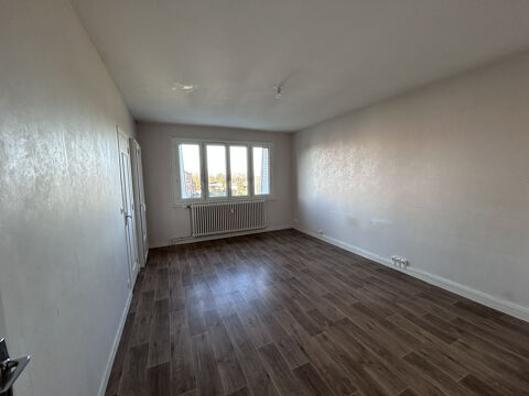  Appartement � louer 4 pi�ces 79 m�