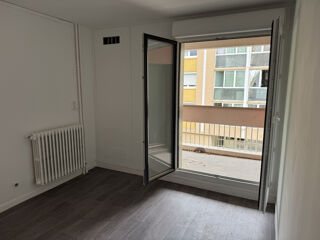  Appartement à louer 3 pièces 59 m²
