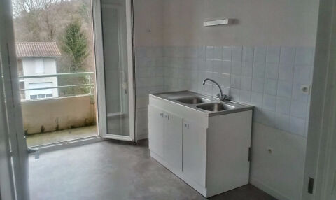  Appartement � louer 4 pi�ces 76 m�