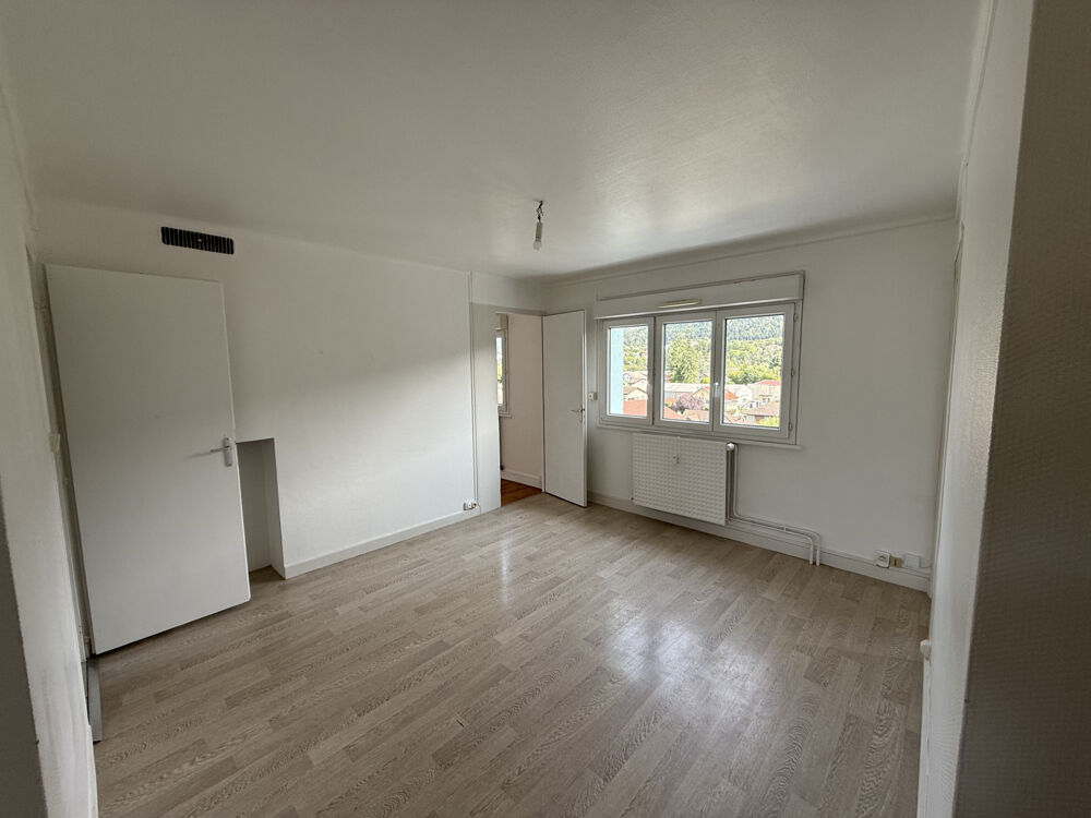 Location Appartement Appartement - T4 - 64 M2 Bellignat