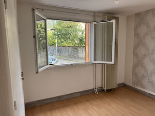  Appartement à louer 3 pièces 65 m²