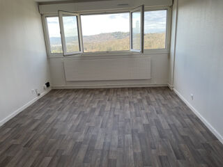  Appartement � louer 4 pi�ces 73 m� Arbent