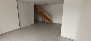  Appartement à louer 3 pièces 75 m²