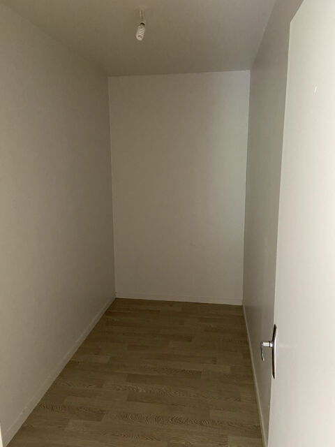  Appartement � louer 4 pi�ces 79 m�