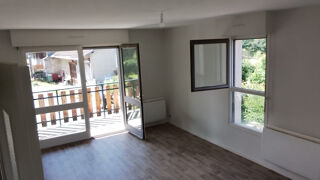  Appartement à louer 3 pièces 68 m²