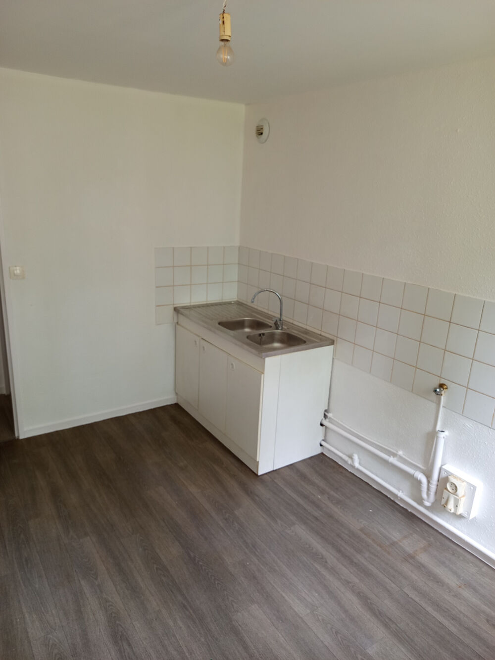 Location Appartement Appartement - 88 m2 - 5 pièces Ambronay