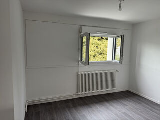  Appartement à louer 3 pièces 63 m²