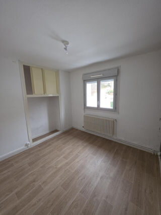  Appartement � louer 4 pi�ces 77 m� Nantua