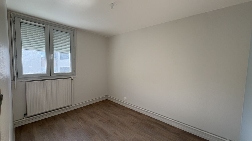 Location Appartement APPARTEMENT - T5 - 87 M2 Oyonnax