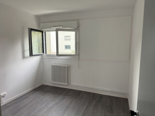  Appartement à louer 3 pièces 64 m²