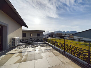  Duplex/triplex  vendre 3 pices 137 m