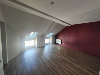  Appartement à louer 2 pièces 50 m²