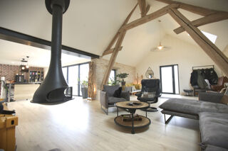  Maison  vendre 8 pices 323 m