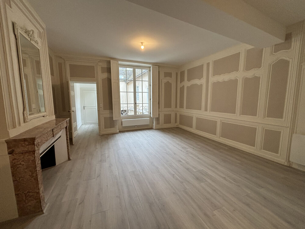Appartement Type 4 Centre historique