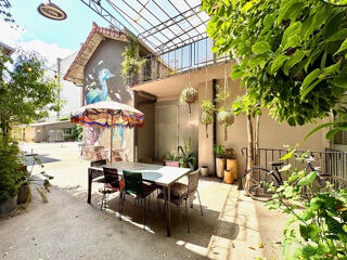  Immeuble � vendre 15 + pi�ces 550 m�