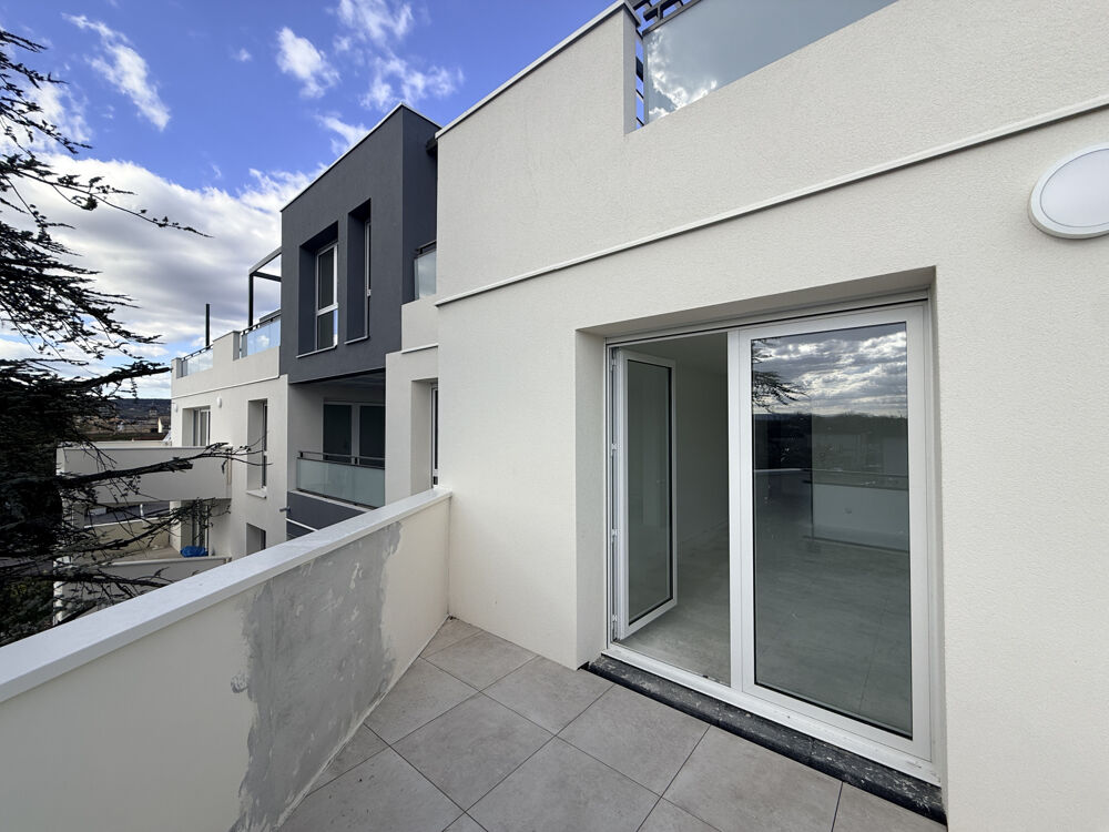 Appartement T2, terrasse et garage possible