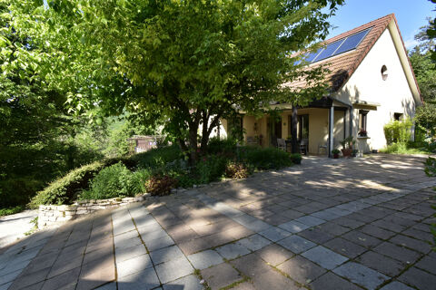   Maison Maison - 6 pi�ce(s) - 225 m�