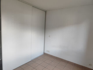  Appartement à louer 3 pièces 64 m²