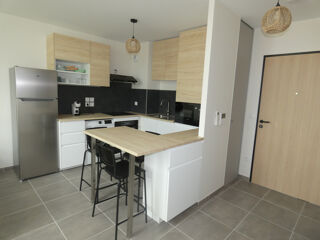  Appartement à louer 2 pièces 32 m²