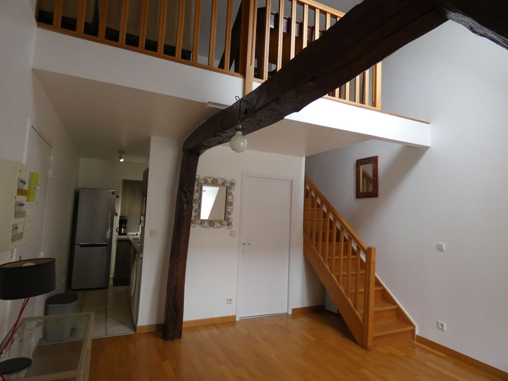 Location Appartement T2 meublé dans un immeuble historique au coeur de Beaune Beaune