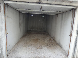  Parking / Garage � louer 