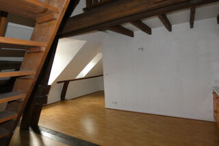  Appartement à louer 2 pièces 40 m²