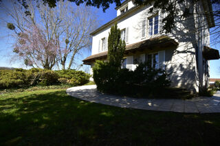  Maison � vendre 8 pi�ces 212 m�