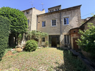  Immeuble à vendre 9 pièces 233 m²