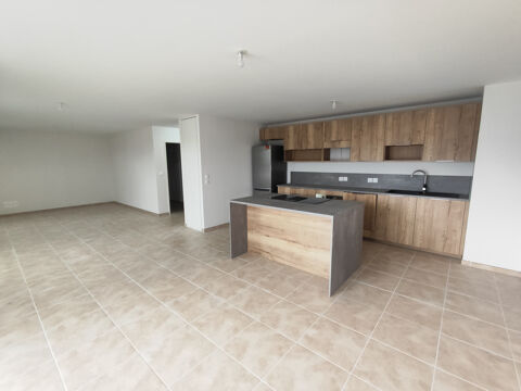  Appartement � louer 3 pi�ces 102 m�