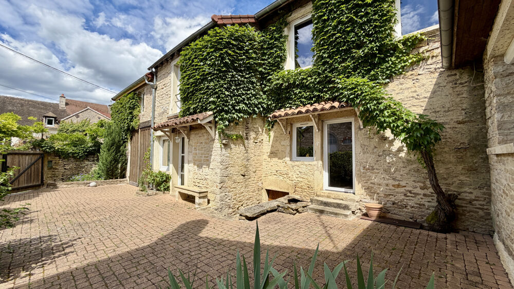 MAISON EN PIERRES RESTAUREE