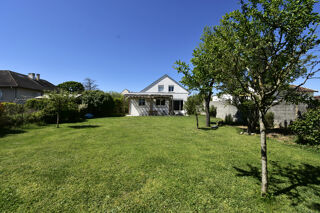  Maison à vendre 8 pièces 182 m²