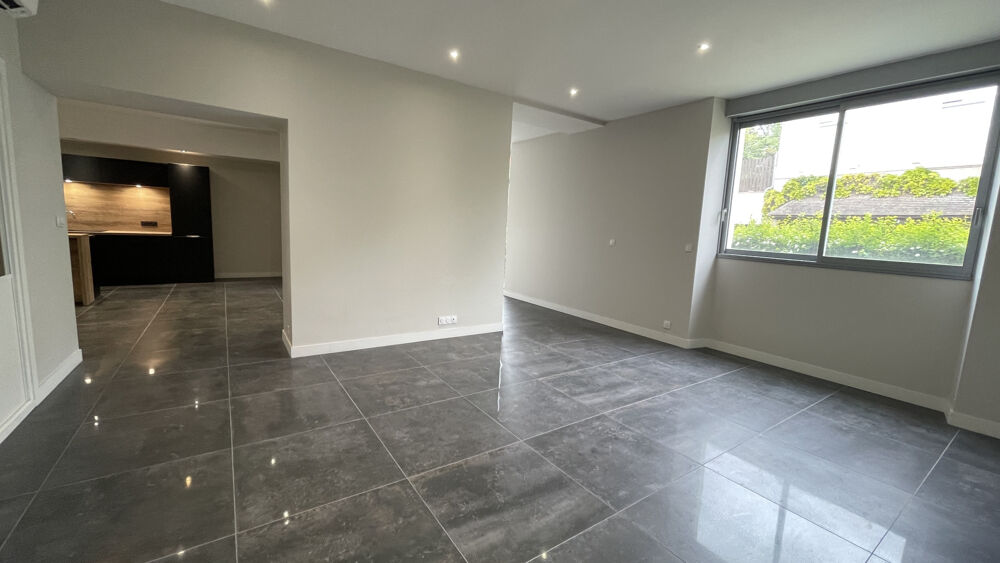 APPARTEMENT TYPE 6 REFAIT A NEUF