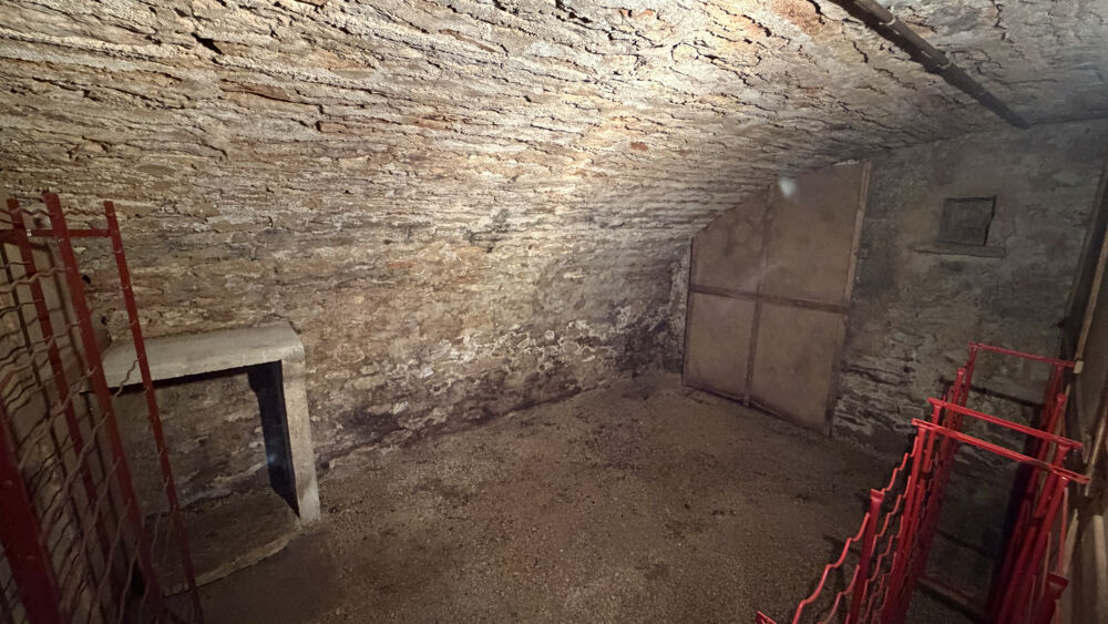 Vente Autre CAVE Beaune