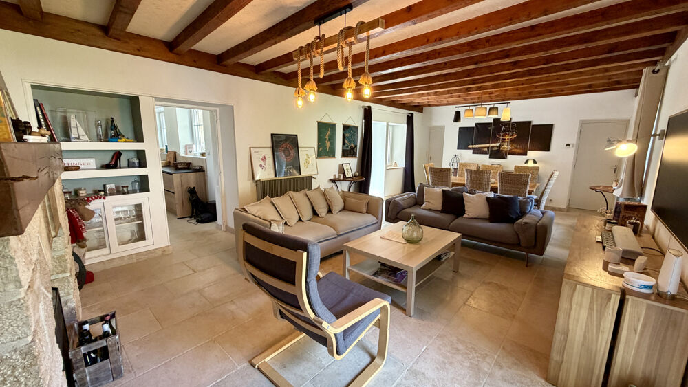 MAISON EN PIERRES RESTAUREE